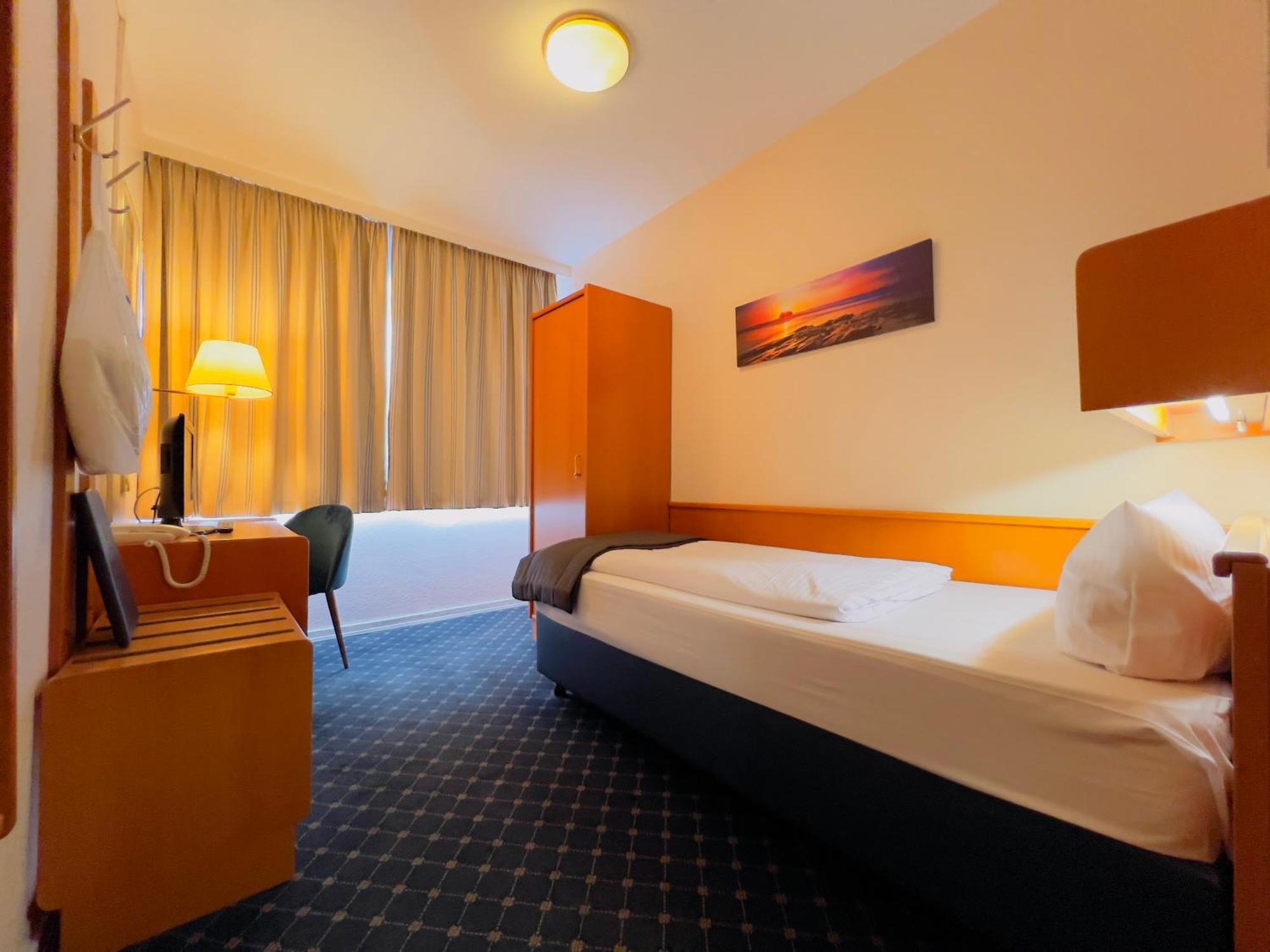 Comfort Single Room