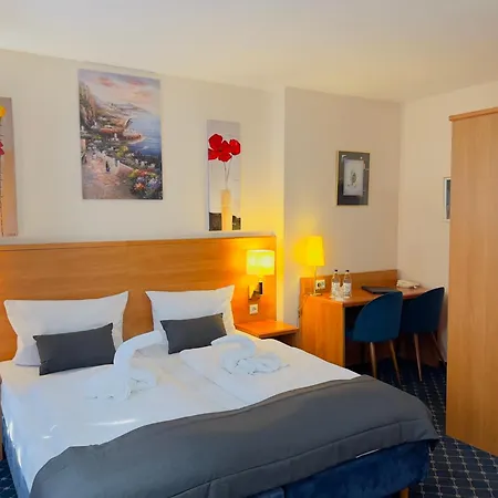 Elbbruecken Hotel-2