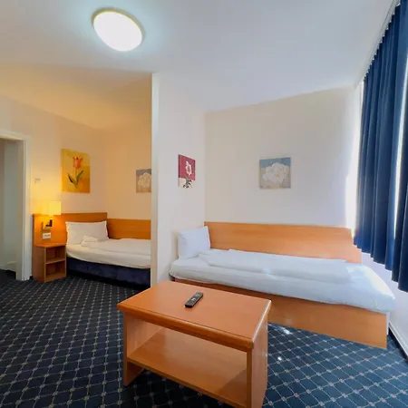 Elbbruecken Hotel-2